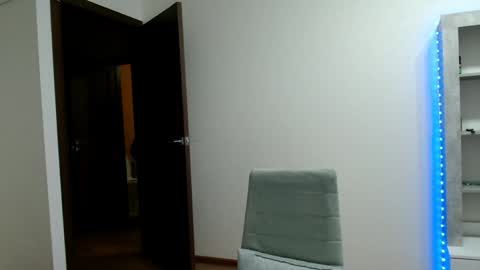 malchyshka online show from April 8, 8:01 pm