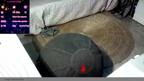 Snapshot of malebitch99999 chatting on October 23, 6:37 am malebitch99999 online show from October 23, 6:37 am