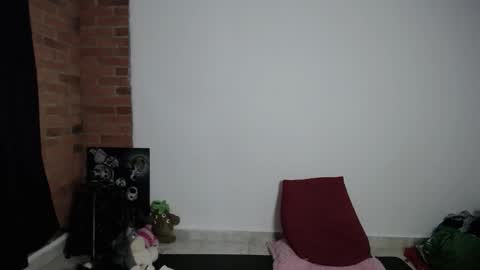 Alice Asylum online show from February 13, 11:30 pm