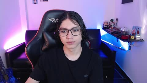 Snapshot of malik_harrison_ chatting on December 23, 3:00 pm Malik online show from December 23, 3:00 pm