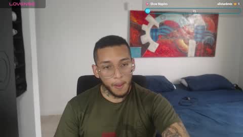 Zain Malik online show from November 3, 7:15 pm