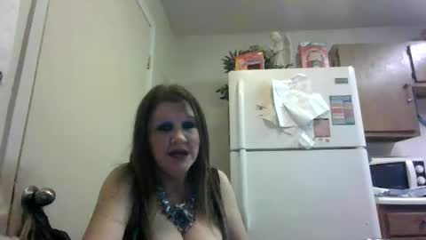 Snapshot of malinda702 chatting on January 17, 7:38 pm malinda702 online show from January 17, 7:38 pm