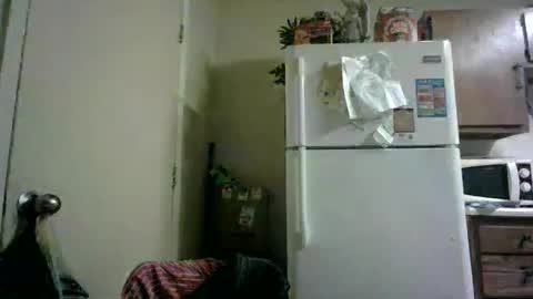 Snapshot of malinda702 chatting on January 19, 3:39 am malinda702 online show from January 19, 3:39 am