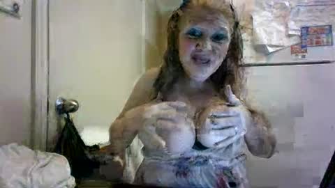 Snapshot of malinda702 chatting on October 15, 5:54 am malinda702 online show from October 15, 5:54 am