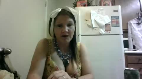 Snapshot of malinda702 chatting on January 13, 8:26 am malinda702 online show from January 13, 8:26 am