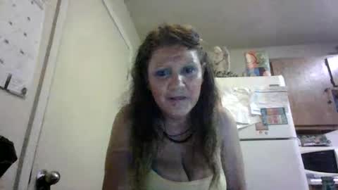 Snapshot of malinda702 chatting on October 11, 3:22 am malinda702 online show from October 11, 3:22 am