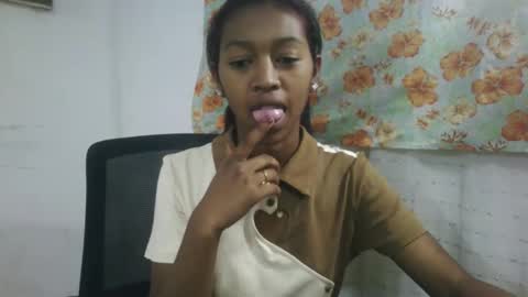Malluna online show from May 7, 2:46 pm