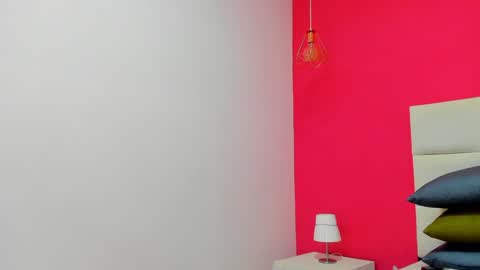 Melanie online show from December 4, 11:35 am