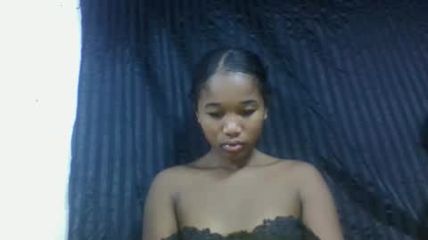 mamieriela online show from February 7, 10:51 am