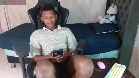 man_san11 online show from September 22, 6:12 pm