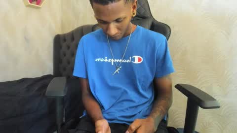 man_san11 online show from December 3, 7:14 pm