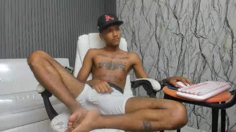 man_san11 online show from February 21, 7:06 pm