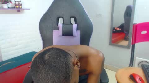 man_san11 online show from November 11, 5:04 pm