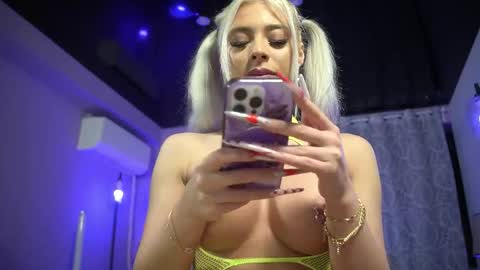 Anto Lovense is Active My pleasure is in your hands Private is Open online show from February 7, 7:44 am