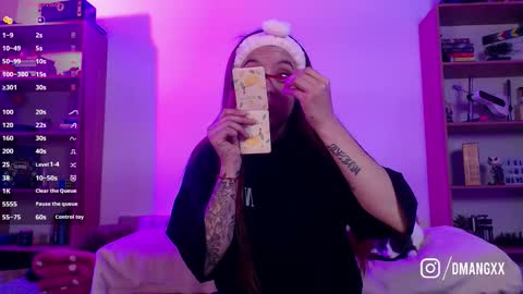 Danny online show from December 4, 1:27 am