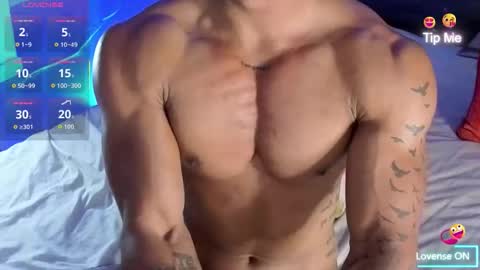 Manolo Hot 1 online show from October 13, 4:42 pm