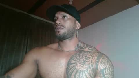 Manolo online show from February 22, 9:39 pm