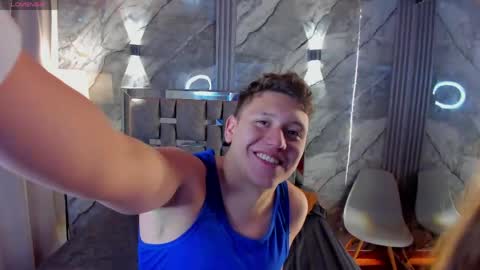 Manson and Zoe online show from April 16, 11:32 am