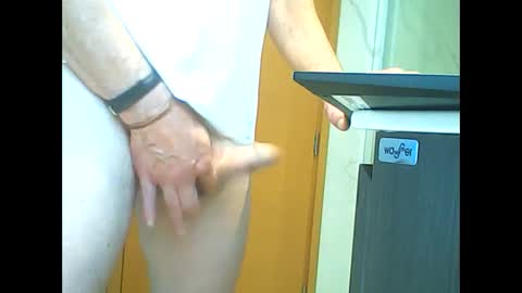 manu_481 online show from October 3, 2:58 pm