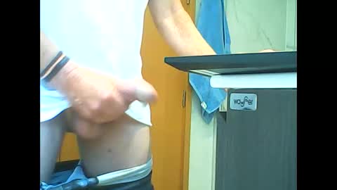 manu_481 online show from December 5, 4:27 pm