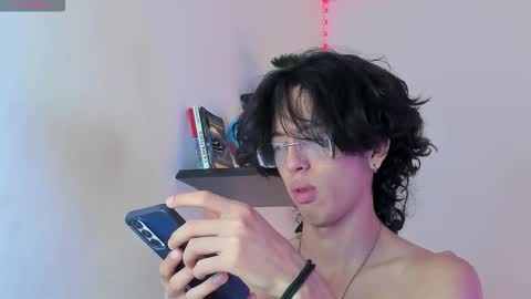 Manuel online show from September 29, 8:41 pm