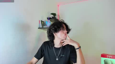 Manuel online show from October 18, 3:11 am