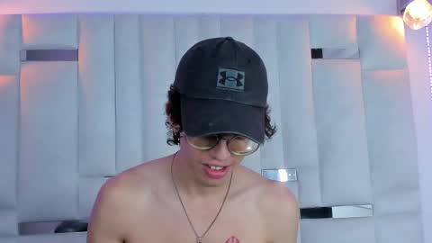 Manuel online show from February 27, 11:15 pm