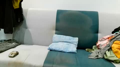 Snapshot of manuel0909090 chatting on October 21, 8:19 am manuel0909090 online show from October 21, 8:19 am