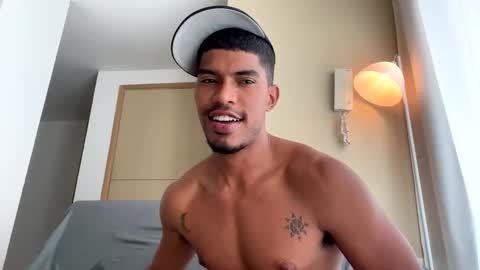 Manuel online show from October 31, 3:23 pm