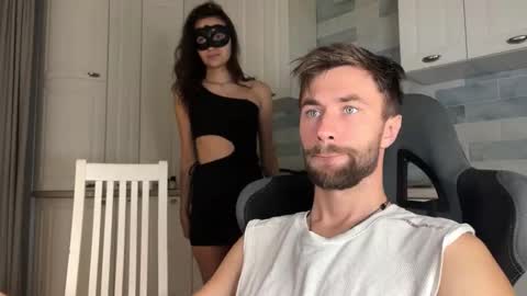 Snapshot of manussa69 chatting on October 28, 2:45 am Manussa and Edward online show from October 28, 2:45 am