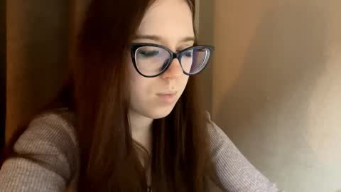 manymonrow online show from March 26, 6:24 pm