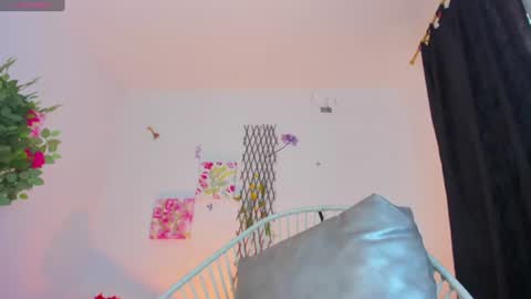 Mara 3 Enjoy my Milky boobs online show from June 16, 5:39 pm