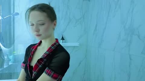 Mary online show from March 28, 5:36 pm