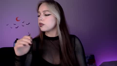 Lady Marceline online show from November 9, 5:05 pm