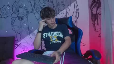 marco_777_ online show from May 17, 7:45 pm