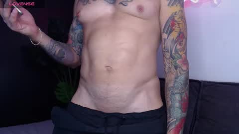 marco_allison43 online show from March 19, 10:04 pm