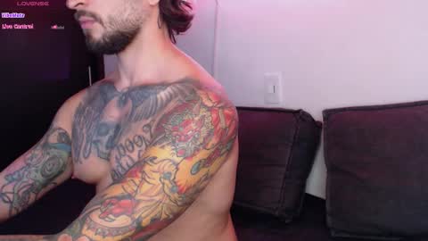 marco_allison43 online show from February 22, 8:22 pm