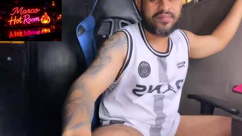 marco_aure online show from April 1, 4:57 am