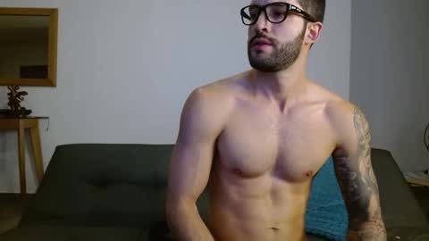 Snapshot of marcoandpolo01 chatting on January 10, 12:17 am Marco  Polo online show from January 10, 12:17 am