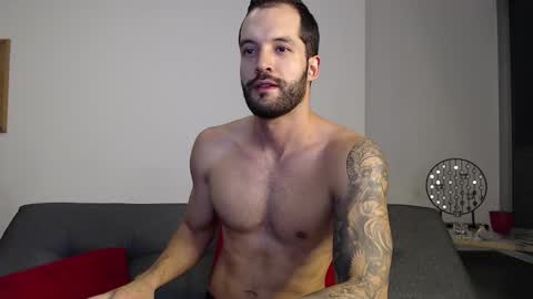 Snapshot of marcoandpolo01 chatting on February 27, 3:29 am Marco  Polo online show from February 27, 3:29 am