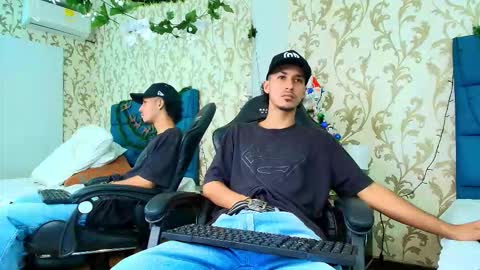 marcus_jeron online show from December 2, 11:58 pm