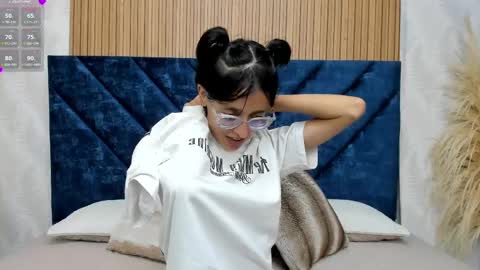 Snapshot of marge_lasander chatting on February 22, 1:33 am Aitana online show from February 22, 1:33 am