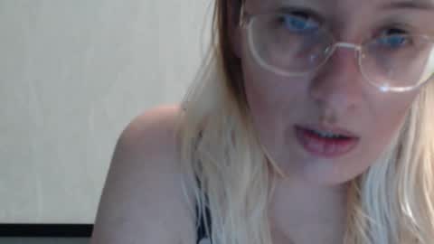 margo_shine online show from December 1, 5:44 pm