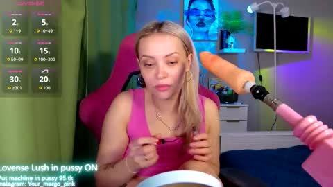 Snapshot of margohotty chatting on October 13, 7:10 am Margo for you   online show from October 13, 7:10 am