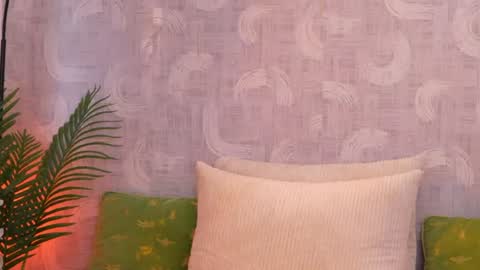 margoohill online show from August 5, 4:15 pm