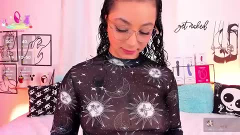 Mari Sweett  online show from October 11, 12:04 am