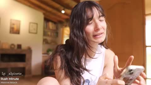 Alfonsina online show from February 7, 3:48 pm