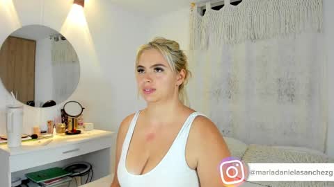 Snapshot of mariadanielasanchez chatting on September 29, 1:26 am mariadanielasanchez online show from September 29, 1:26 am