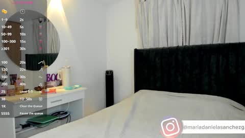 Snapshot of mariadanielasanchez chatting on October 21, 1:44 am mariadanielasanchez online show from October 21, 1:44 am
