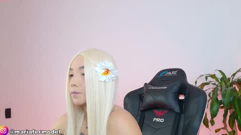 Maria Fer online show from March 29, 2:30 pm